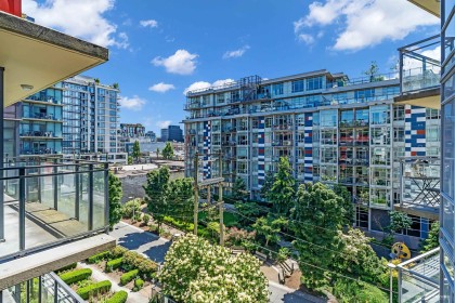 Photo 8 at 610 - 88 W 1st Avenue, False Creek, Vancouver West