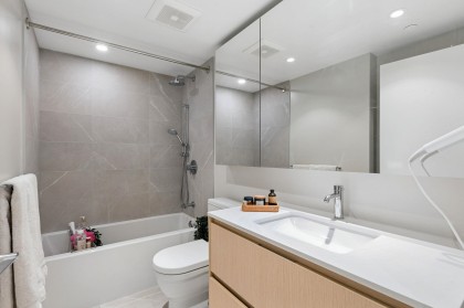Photo 23 at 611 - 1500 Fern Street, Lynnmour, North Vancouver