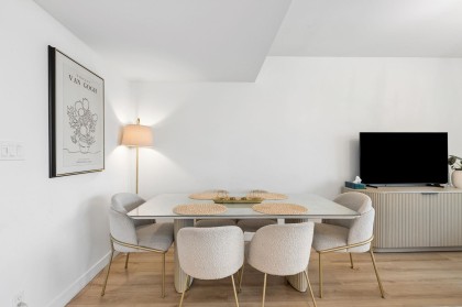 Photo 5 at 611 - 1500 Fern Street, Lynnmour, North Vancouver