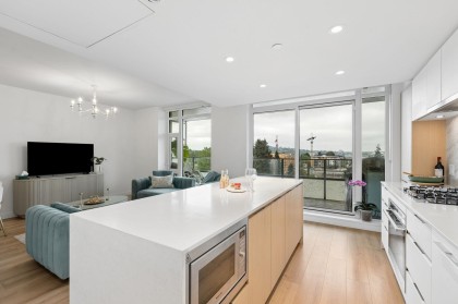 Photo 10 at 611 - 1500 Fern Street, Lynnmour, North Vancouver