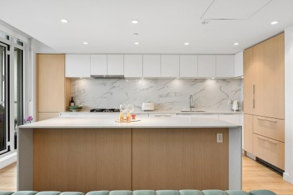 Photo 14 at 611 - 1500 Fern Street, Lynnmour, North Vancouver