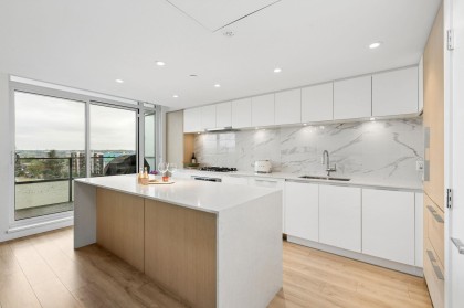 Photo 11 at 611 - 1500 Fern Street, Lynnmour, North Vancouver