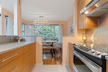 Photo 10 at 304 - 1777 W 13th Avenue, Fairview VW, Vancouver West