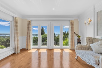 Photo 9 at 880 Younette Drive, Sentinel Hill, West Vancouver