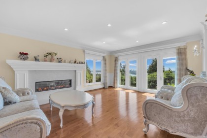 Photo 10 at 880 Younette Drive, Sentinel Hill, West Vancouver