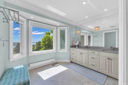 Photo 18 at 880 Younette Drive, Sentinel Hill, West Vancouver