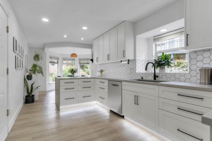 Photo 5 at 1102 Strathaven Drive, Northlands, North Vancouver