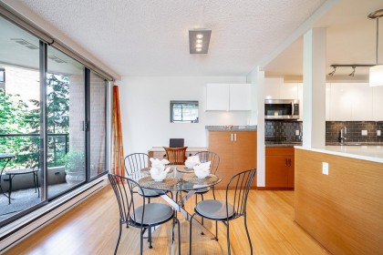 Photo 7 at 301 - 1450 Pennyfarthing Drive, False Creek, Vancouver West