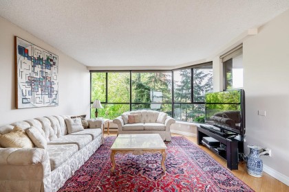 Photo 9 at 301 - 1450 Pennyfarthing Drive, False Creek, Vancouver West