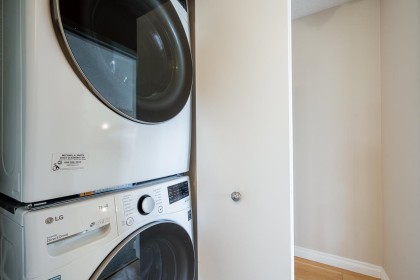 Photo 21 at 301 - 1450 Pennyfarthing Drive, False Creek, Vancouver West