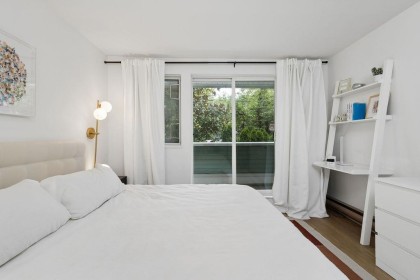 Photo 15 at 2 - 1949 W 8th Avenue, Kitsilano, Vancouver West