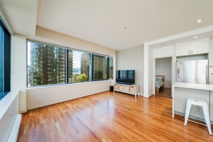 Photo 7 at 502 - 1333 W Georgia Street, Coal Harbour, Vancouver West