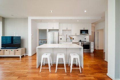 Photo 3 at 502 - 1333 W Georgia Street, Coal Harbour, Vancouver West