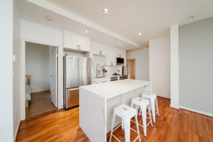 Photo 4 at 502 - 1333 W Georgia Street, Coal Harbour, Vancouver West
