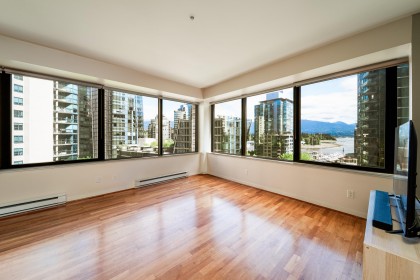 Photo 8 at 502 - 1333 W Georgia Street, Coal Harbour, Vancouver West