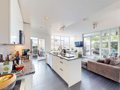 Photo 2 at 865 - 2080 W Broadway, Kitsilano, Vancouver West