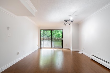 Photo 12 at 301 - 2320 W 40th Avenue, Kerrisdale, Vancouver West