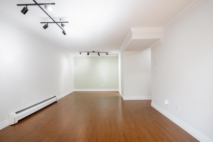 Photo 14 at 301 - 2320 W 40th Avenue, Kerrisdale, Vancouver West