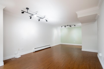 Photo 15 at 301 - 2320 W 40th Avenue, Kerrisdale, Vancouver West