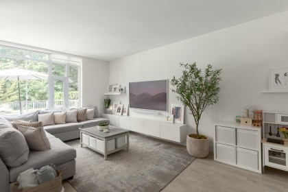Photo 2 at 105 - 680 Seylynn Crescent, Lynnmour, North Vancouver