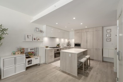 Photo 9 at 105 - 680 Seylynn Crescent, Lynnmour, North Vancouver