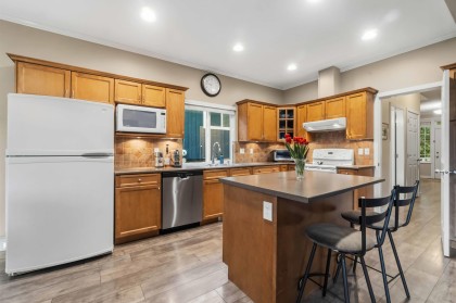 Photo 10 at 4268 Hoskins Road, Lynn Valley, North Vancouver