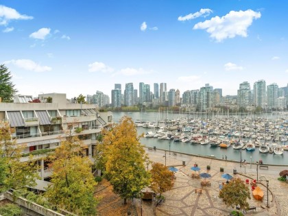 Photo 20 at 521 - 666 Leg In Boot Square, False Creek, Vancouver West
