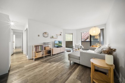 Photo 4 at 209 - 975 W 13th Avenue, Fairview VW, Vancouver West