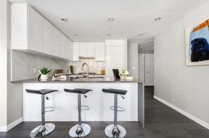 Photo 9 at 605 - 3487 Binning Road, University VW, Vancouver West