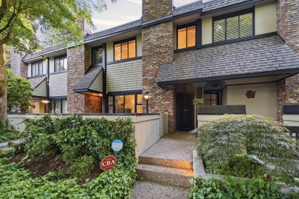Photo 2 at 5416 Yew Street, Kerrisdale, Vancouver West