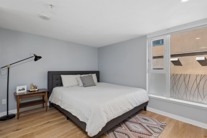 Photo 23 at 428 Helmcken Street, Yaletown, Vancouver West
