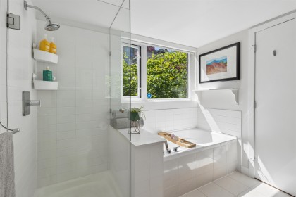 Photo 26 at 428 Helmcken Street, Yaletown, Vancouver West