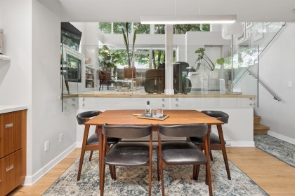 Photo 11 at 428 Helmcken Street, Yaletown, Vancouver West