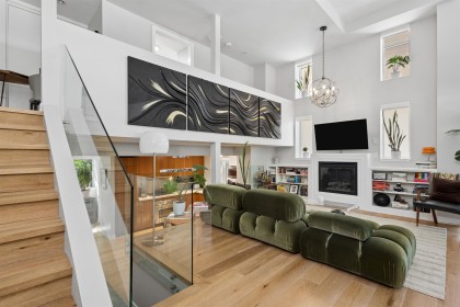 Photo 4 at 428 Helmcken Street, Yaletown, Vancouver West