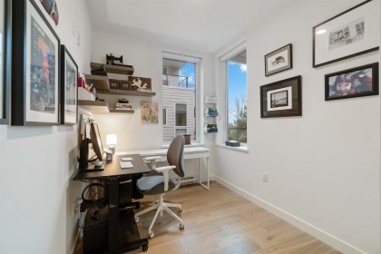 Photo 15 at 403 - 2137 Chesterfield Avenue, Central Lonsdale, North Vancouver