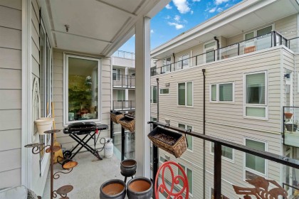 Photo 21 at 403 - 2137 Chesterfield Avenue, Central Lonsdale, North Vancouver