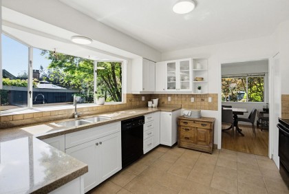 Photo 8 at 3665 Edgemont Boulevard, Edgemont, North Vancouver