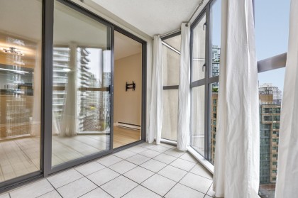Photo 23 at 1104 - 789 Drake Street, Downtown VW, Vancouver West