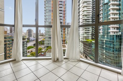 Photo 22 at 1104 - 789 Drake Street, Downtown VW, Vancouver West