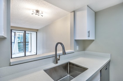Photo 14 at 1104 - 789 Drake Street, Downtown VW, Vancouver West