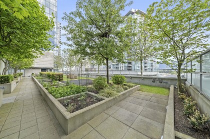 Photo 23 at 201 - 1409 W Pender Street, Coal Harbour, Vancouver West
