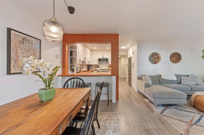Photo 11 at 102 - 1055 W 13th Avenue, Fairview VW, Vancouver West