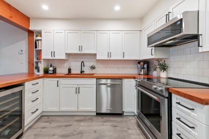 Photo 4 at 102 - 1055 W 13th Avenue, Fairview VW, Vancouver West