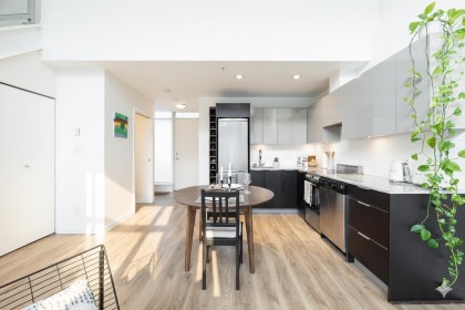 Photo 5 at 310 - 429 W 2nd Avenue, False Creek, Vancouver West
