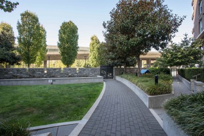Photo 25 at 310 - 429 W 2nd Avenue, False Creek, Vancouver West