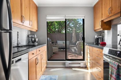 Photo 3 at 21 - 230 W 14th Street, Central Lonsdale, North Vancouver