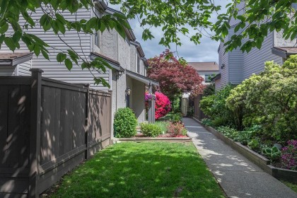 Photo 1 at 21 - 230 W 14th Street, Central Lonsdale, North Vancouver