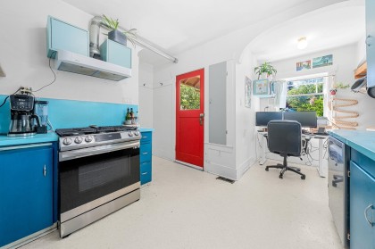 Photo 7 at 3218 W 6th Avenue, Kitsilano, Vancouver West