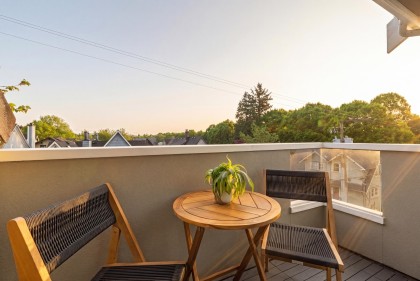 Photo 6 at 2558 W 4th Avenue, Kitsilano, Vancouver West