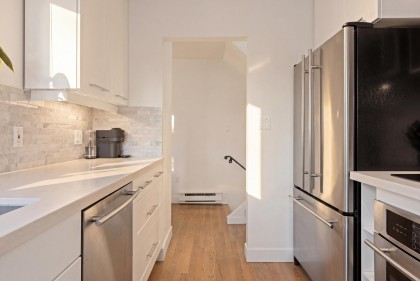 Photo 13 at 2558 W 4th Avenue, Kitsilano, Vancouver West